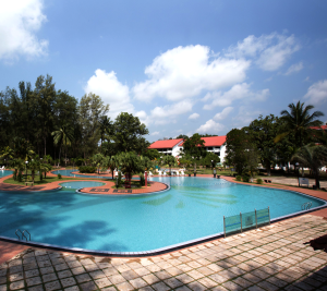De Rhu BEach Resort - Gigantic Lagoon Pool